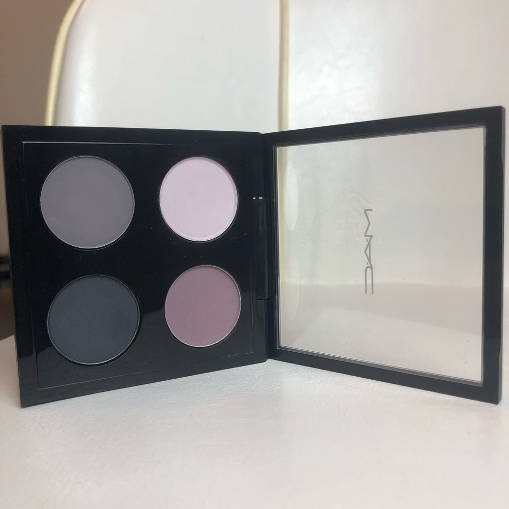 MAC Cosmetics Eyeshadow Pallet
